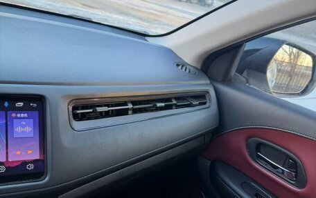 Honda Vezel, 2021 год, 1 590 000 рублей, 16 фотография