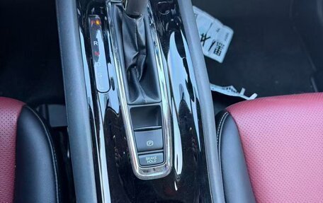 Honda Vezel, 2021 год, 1 590 000 рублей, 15 фотография