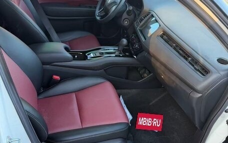 Honda Vezel, 2021 год, 1 590 000 рублей, 19 фотография