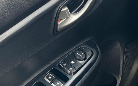 KIA Rio IV, 2018 год, 975 000 рублей, 11 фотография