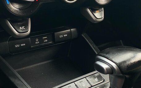 KIA Rio IV, 2018 год, 975 000 рублей, 10 фотография