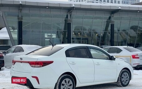 KIA Rio IV, 2018 год, 975 000 рублей, 6 фотография