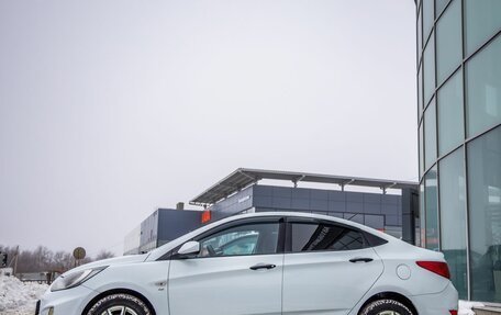 Hyundai Solaris II рестайлинг, 2013 год, 678 000 рублей, 4 фотография