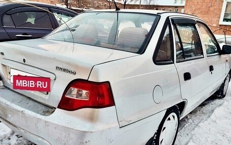 Daewoo Nexia I рестайлинг, 2011 год, 280 000 рублей, 3 фотография