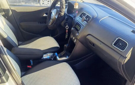 Volkswagen Polo VI (EU Market), 2011 год, 620 000 рублей, 2 фотография