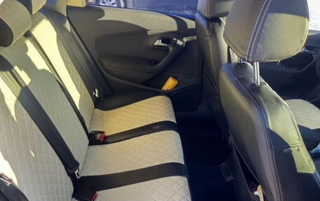 Volkswagen Polo VI (EU Market), 2011 год, 620 000 рублей, 3 фотография