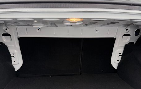 Renault Logan II, 2019 год, 990 000 рублей, 23 фотография