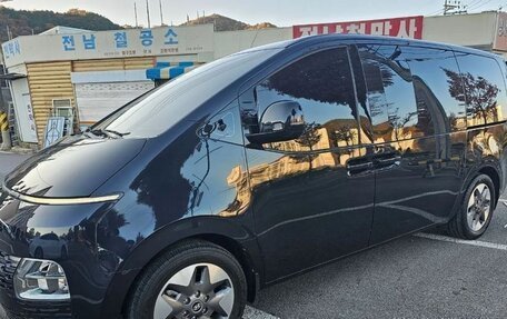 Hyundai Staria, 2025 год, 4 700 000 рублей, 2 фотография