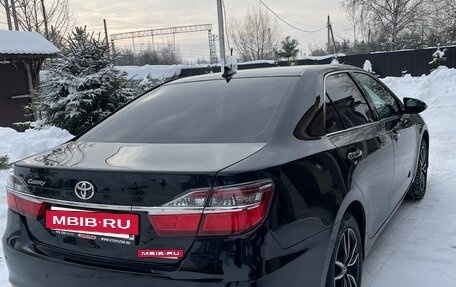 Toyota Camry, 2017 год, 2 350 000 рублей, 2 фотография