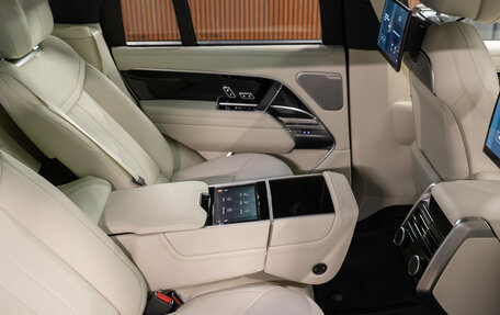Land Rover Range Rover IV рестайлинг, 2025 год, 24 190 000 рублей, 20 фотография