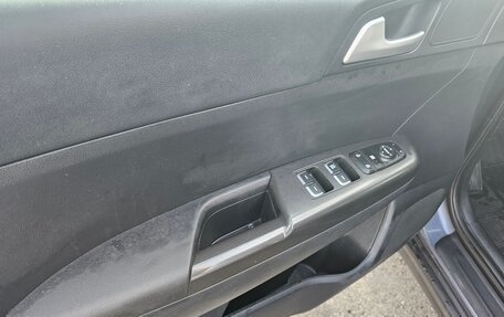 KIA Sportage IV рестайлинг, 2018 год, 1 980 000 рублей, 13 фотография