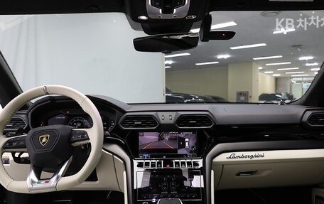 Lamborghini Urus I, 2025 год, 30 000 000 рублей, 22 фотография