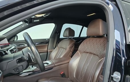 BMW 7 серия, 2018 год, 7 590 000 рублей, 10 фотография