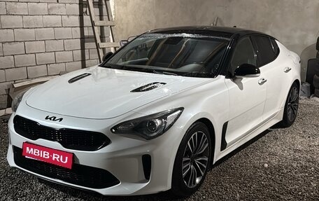 KIA Stinger I, 2018 год, 2 400 000 рублей, 1 фотография