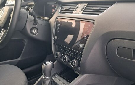 Skoda Octavia, 2020 год, 2 450 000 рублей, 25 фотография