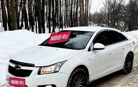 Chevrolet Cruze II, 2012 год, 660 000 рублей, 3 фотография