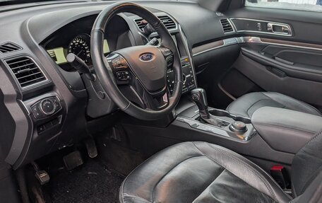 Ford Explorer VI, 2018 год, 3 150 000 рублей, 8 фотография