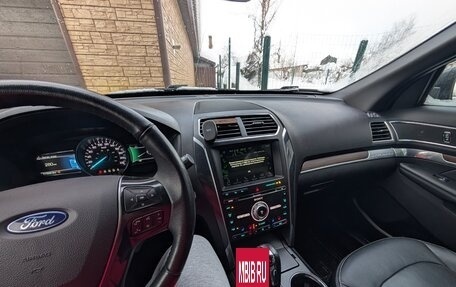 Ford Explorer VI, 2018 год, 3 150 000 рублей, 5 фотография