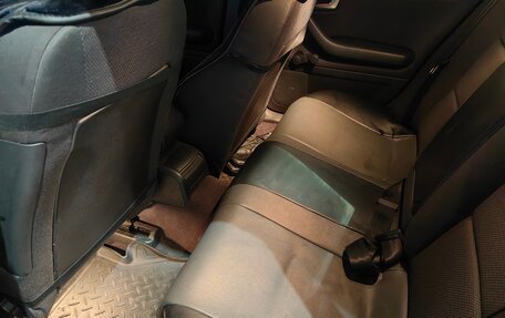 Audi A4, 2002 год, 400 000 рублей, 28 фотография