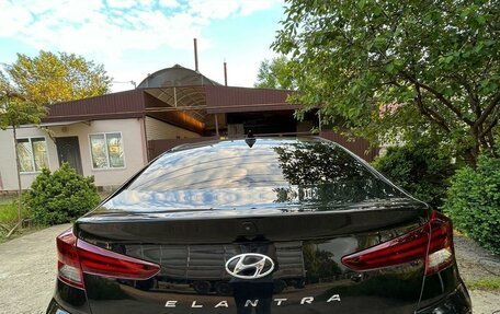 Hyundai Elantra VI рестайлинг, 2018 год, 1 390 000 рублей, 8 фотография