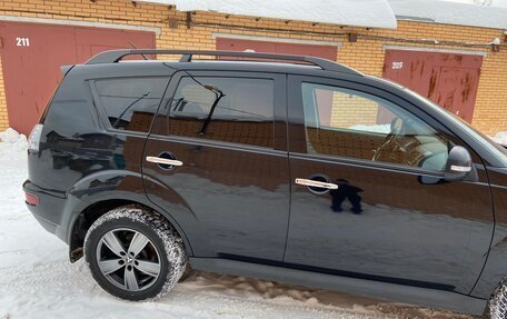 Mitsubishi Outlander III рестайлинг 3, 2011 год, 1 430 000 рублей, 3 фотография