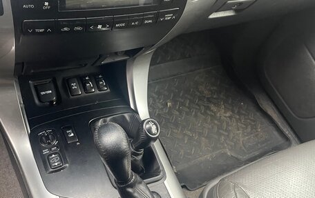 Toyota Land Cruiser Prado 120 рестайлинг, 2003 год, 2 150 000 рублей, 7 фотография