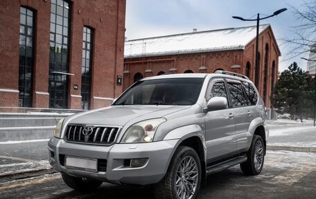 Toyota Land Cruiser Prado 120 рестайлинг, 2003 год, 2 150 000 рублей, 4 фотография