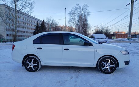 Skoda Rapid I, 2016 год, 800 000 рублей, 4 фотография