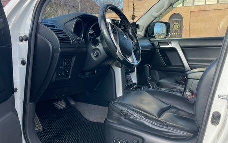 Toyota Land Cruiser Prado 150 рестайлинг 2, 2012 год, 2 850 000 рублей, 6 фотография