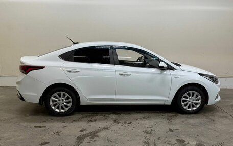 Hyundai Solaris II рестайлинг, 2018 год, 1 377 000 рублей, 6 фотография