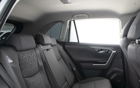 Toyota RAV4, 2021 год, 3 330 000 рублей, 6 фотография