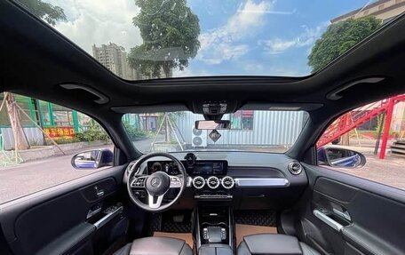 Mercedes-Benz GLB, 2022 год, 2 812 125 рублей, 10 фотография