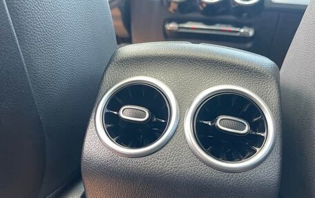 Mercedes-Benz GLB, 2022 год, 2 812 125 рублей, 24 фотография