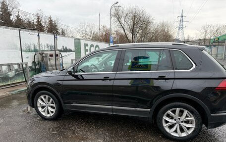 Volkswagen Tiguan II, 2018 год, 3 200 000 рублей, 2 фотография