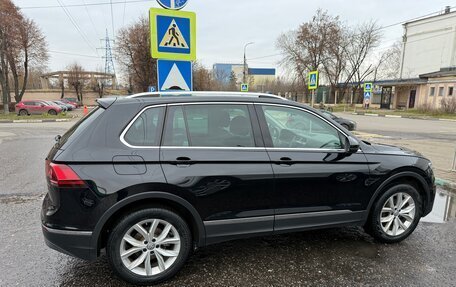 Volkswagen Tiguan II, 2018 год, 3 200 000 рублей, 9 фотография