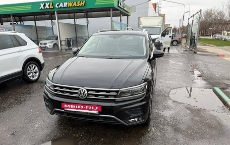 Volkswagen Tiguan II, 2018 год, 3 200 000 рублей, 11 фотография