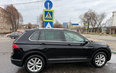 Volkswagen Tiguan II, 2018 год, 3 200 000 рублей, 16 фотография