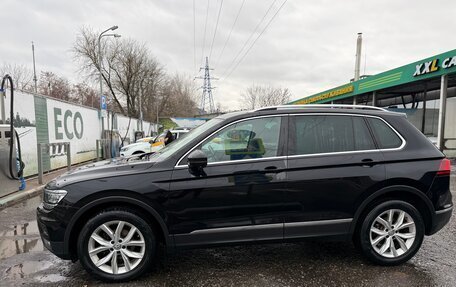 Volkswagen Tiguan II, 2018 год, 3 200 000 рублей, 22 фотография