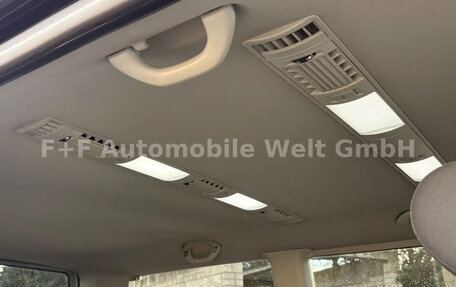 Volkswagen Multivan T6 рестайлинг, 2021 год, 3 890 000 рублей, 12 фотография