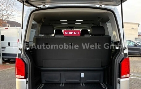 Volkswagen Multivan T6 рестайлинг, 2021 год, 3 890 000 рублей, 13 фотография