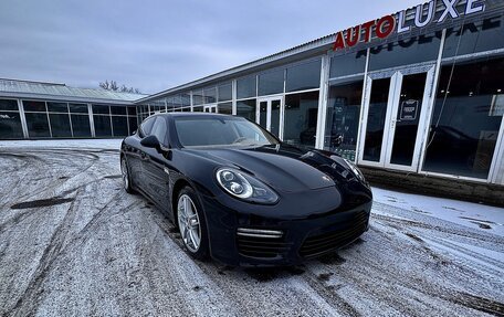 Porsche Panamera II рестайлинг, 2011 год, 2 730 000 рублей, 3 фотография