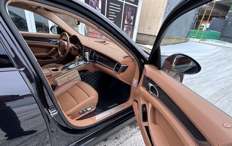 Porsche Panamera II рестайлинг, 2011 год, 2 730 000 рублей, 15 фотография