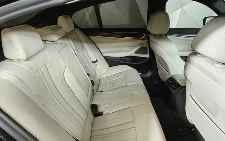 BMW 5 серия, 2021 год, 5 820 000 рублей, 14 фотография