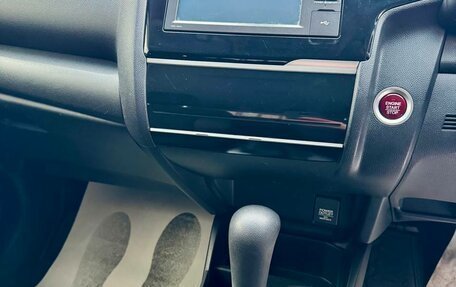 Honda Fit III, 2014 год, 999 000 рублей, 15 фотография