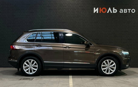 Volkswagen Tiguan II, 2017 год, 2 195 000 рублей, 4 фотография