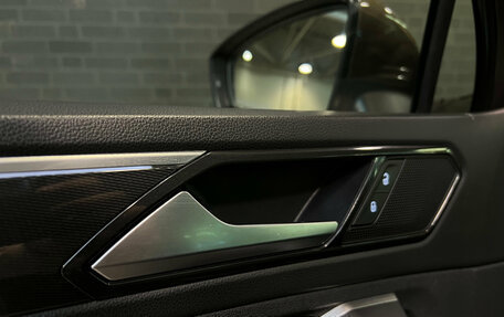 Volkswagen Tiguan II, 2017 год, 2 195 000 рублей, 19 фотография