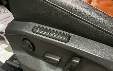 Volkswagen Tiguan II, 2017 год, 2 590 000 рублей, 16 фотография