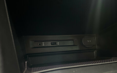 Volkswagen Tiguan II, 2017 год, 2 590 000 рублей, 27 фотография