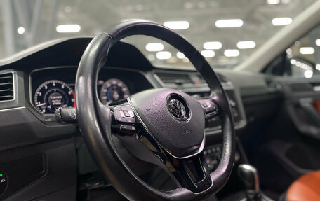 Volkswagen Tiguan II, 2017 год, 2 590 000 рублей, 19 фотография