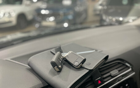 Volkswagen Tiguan II, 2017 год, 2 590 000 рублей, 37 фотография